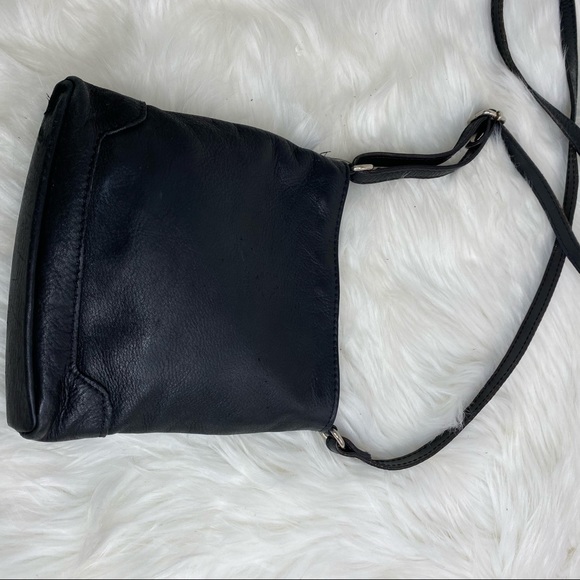 Italian Leather Crossbody Bag - Picture 3 of 9